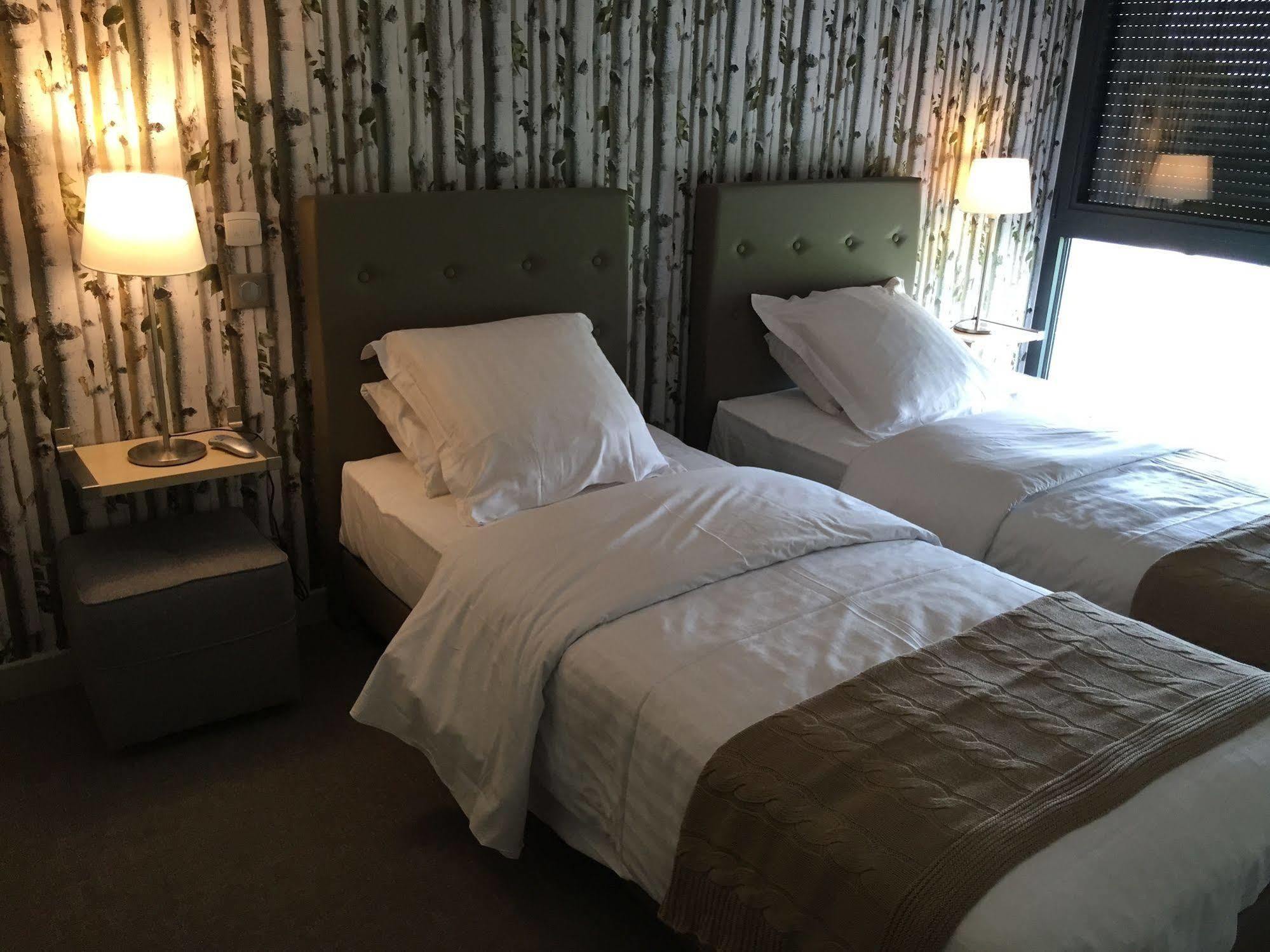 Dans Les Vignes Hotel Chamery Ngoại thất bức ảnh